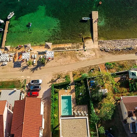 Vila Lu-ma Turanj