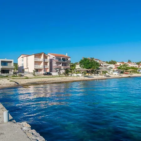 Lu-ma Vila