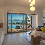 Lu-ma Villa