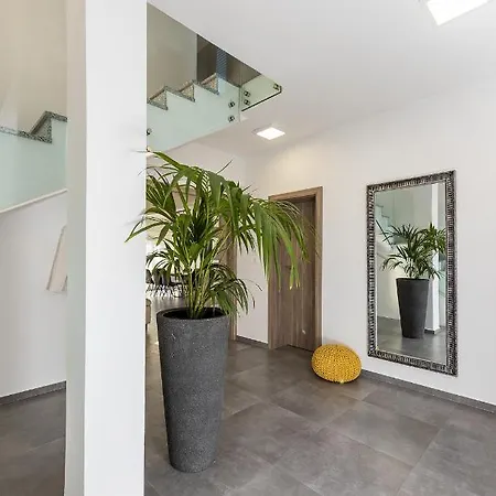 Lu-ma 别墅 图兰杰