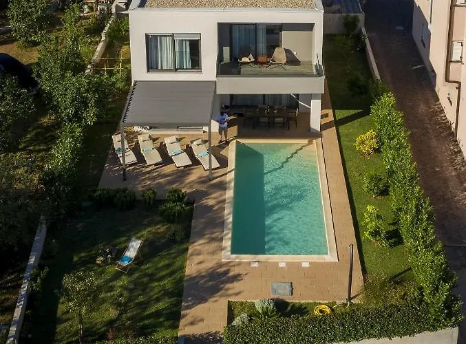 Villa Lu-ma *
